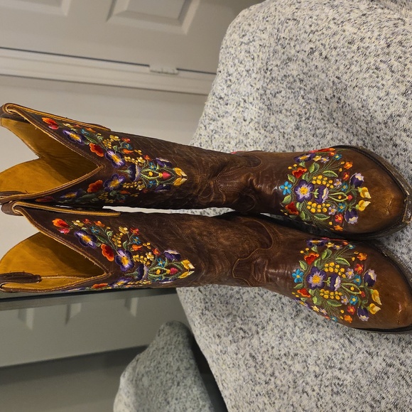 Old Gringo Brown Floral Embroidered Heeled Boots - Picture 4 of 14